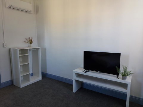 The Victoria Bathurst - Surfers Paradise Gold Coast 1
