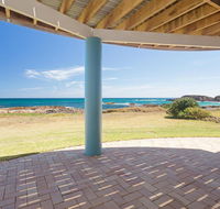 The Whale Watcher' 1/6 Birubi Lane - waterfront unit with stunning views level access - Surfers Paradise Gold Coast