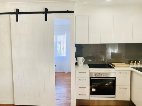 The White Picket Fence - Surfers Paradise Gold Coast 2