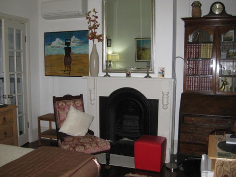 Three Chimneys Bed And Breakfast Boutique Guest House - Surfers Paradise Gold Coast 2
