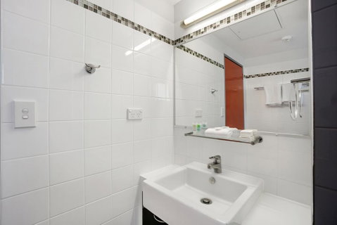 Toowong Inn & Suites - Surfers Paradise Gold Coast 3