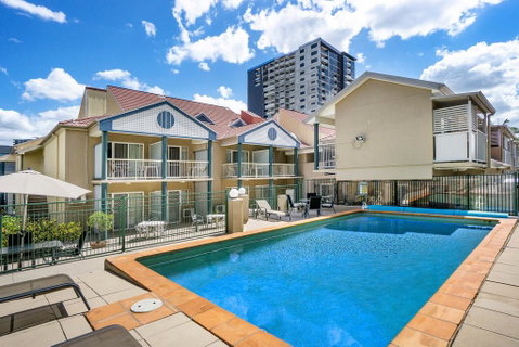 Toowong Inn & Suites - Surfers Paradise Gold Coast 0