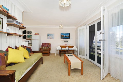 Toowoon Bay Beachside Unit, Unit 4 - Surfers Paradise Gold Coast 2