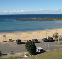 Toowoon Beach View 3br Villa 4 just steps to beach with views - Surfers Paradise Gold Coast