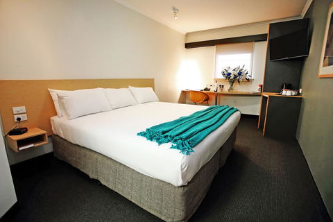 Townsville Central Hotel - Surfers Paradise Gold Coast 1