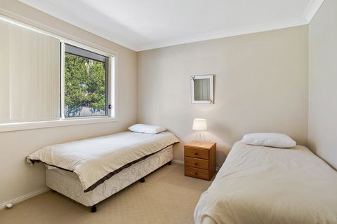 Townhouse On Tomaree - Central To CBD - Surfers Paradise Gold Coast 1
