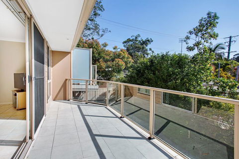 Townhouse On Tomaree - Central To CBD - Surfers Paradise Gold Coast 3