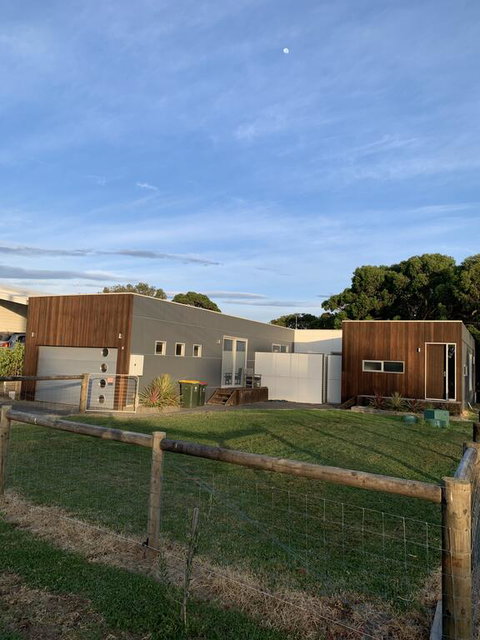 Tranquil Getaway Wifi Netflix Pet Friendly - Surfers Paradise Gold Coast 0