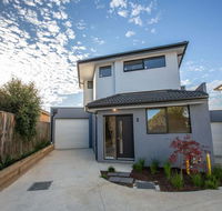 Trendy sweet home 4BedsBlackburn South - Surfers Paradise Gold Coast