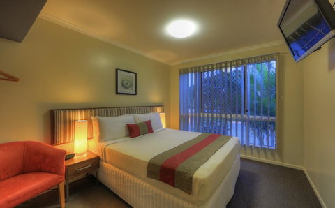 Tropixx Motel & Restaurant - Surfers Paradise Gold Coast 3