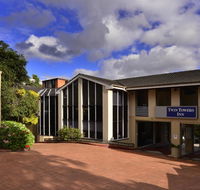 Twin Towers Inn - Surfers Paradise Gold Coast