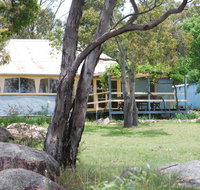 Twisted Gum Vineyard Cottage - Surfers Paradise Gold Coast