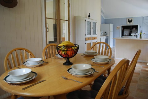 Twisted Gum Vineyard Cottage - Surfers Paradise Gold Coast 3