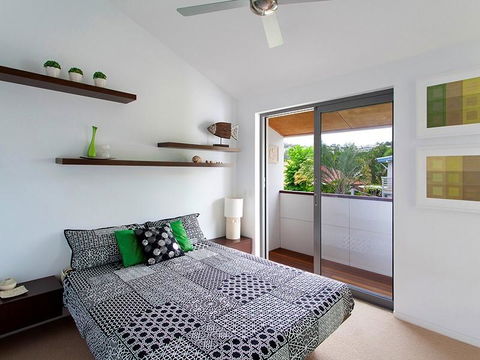 U3/27 Noosa Parade, Noosa Sound - Surfers Paradise Gold Coast 2