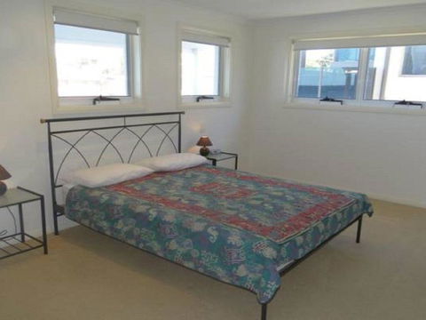 Ultimate Beach House' 19a Graham Street - Views , Peace & Quiet - Surfers Paradise Gold Coast 1