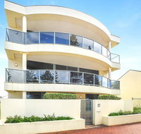 Ultimate Esplanade - 3 Storey Experience - WiFi - Surfers Paradise Gold Coast