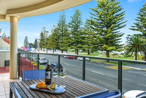 Ultimate Esplanade - 3 Storey Experience - WiFi - Surfers Paradise Gold Coast 1