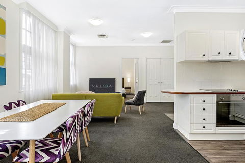 ULTIQA Rothbury Hotel - Surfers Paradise Gold Coast 1