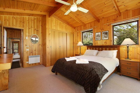 Until - Country Garden Setting - Surfers Paradise Gold Coast 0