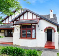 Victor Harbor Cottage 'Cornhill' - Pet Friendly - Surfers Paradise Gold Coast