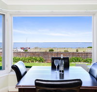 Victor Harbor Beachfront Bliss  WiFi - Surfers Paradise Gold Coast