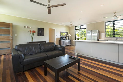 Villa Frangipani - Surfers Paradise Gold Coast 2