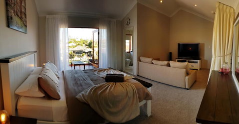 Villa Port Grimaud On Bouvard Island - Surfers Paradise Gold Coast 3