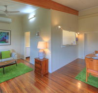 Village Stays Coldstream Gallery Apartment - Surfers Paradise Gold Coast