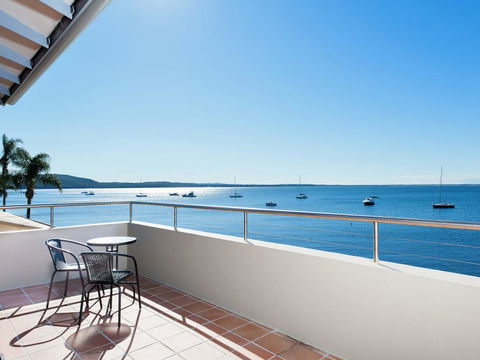 Vogue, Unit 3/197 Soldiers Point Road - Surfers Paradise Gold Coast 2