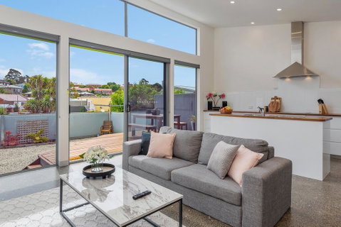 Walk To Salamanca, Queens Cottage LUX 3bdm Queens Cottage - Surfers Paradise Gold Coast 0