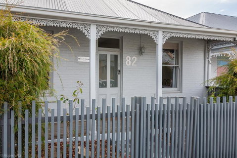 Walk To Salamanca, Queens Cottage LUX 3bdm Queens Cottage - Surfers Paradise Gold Coast 3