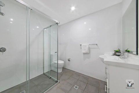 WARRICK FRAM 3 BEDS APT FREE PARKING WALK TO WESTFIELD CLOSE TO HOSPITAL NWF003 - Surfers Paradise Gold Coast 3