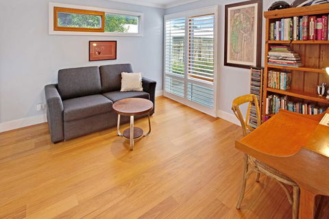 Waterfront Sanctuary - Raymond Island Getaway - Surfers Paradise Gold Coast 1