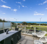 WATERFRONT THREE- In the heart of Lorne - Surfers Paradise Gold Coast
