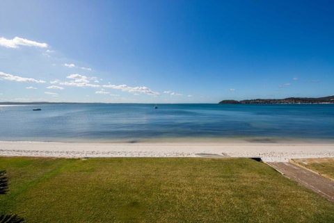 Waterfront Wonderland Foreshore Drive 41 - Surfers Paradise Gold Coast 3