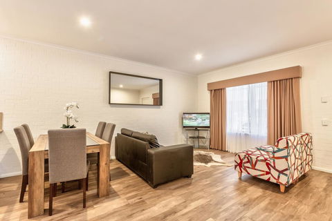 Blazing Stump Motel & Suites - Surfers Paradise Gold Coast 3