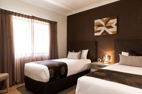 Blazing Stump Motel & Suites - Surfers Paradise Gold Coast 1