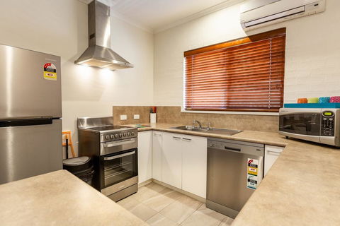 Blazing Stump Motel & Suites - Surfers Paradise Gold Coast 2