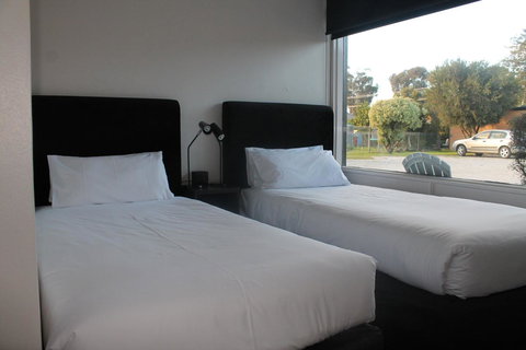 Rochester Motel - Surfers Paradise Gold Coast 2