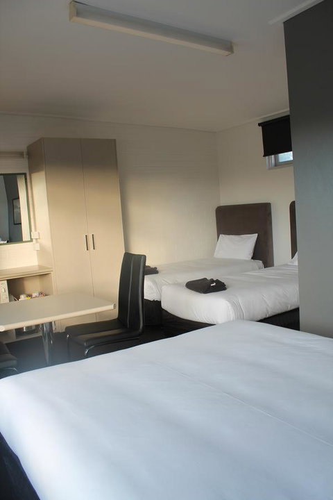 Rochester Motel - Surfers Paradise Gold Coast 15