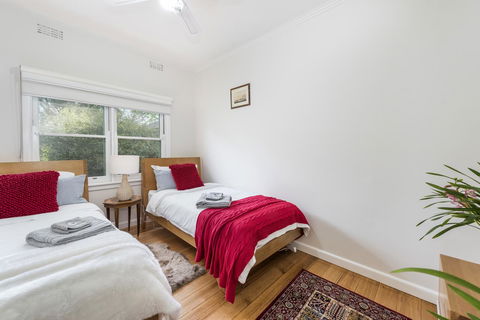 Hillside House - Surfers Paradise Gold Coast 5