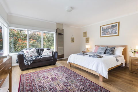 Hillside House - Surfers Paradise Gold Coast 4