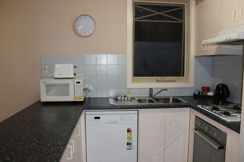 Australian Home Away @ Box Hill 2 Bedroom - Surfers Paradise Gold Coast 8