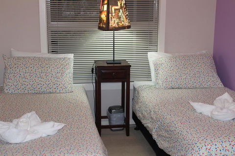 Australian Home Away @ Box Hill 2 Bedroom - Surfers Paradise Gold Coast 4