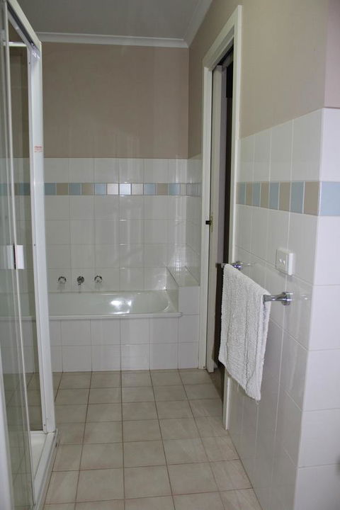 Australian Home Away @ Box Hill 2 Bedroom - Surfers Paradise Gold Coast 11