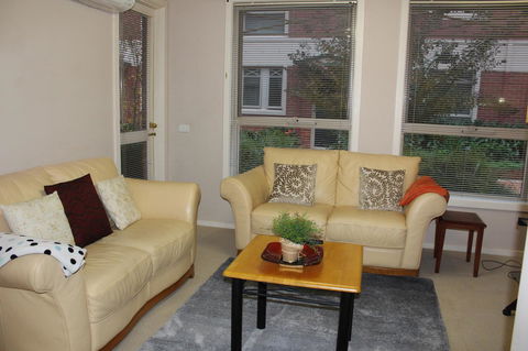 Australian Home Away @ Box Hill 2 Bedroom - Surfers Paradise Gold Coast 5