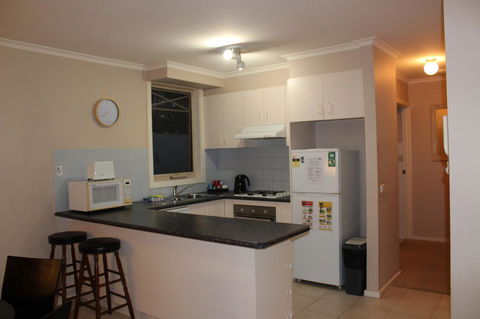Australian Home Away @ Box Hill 2 Bedroom - Surfers Paradise Gold Coast 7