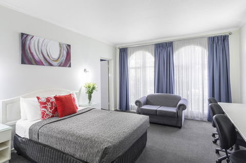 Cathedral Motor Inn - Surfers Paradise Gold Coast 12