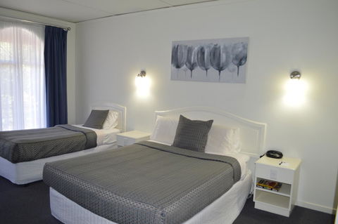 Cathedral Motor Inn - Surfers Paradise Gold Coast 9