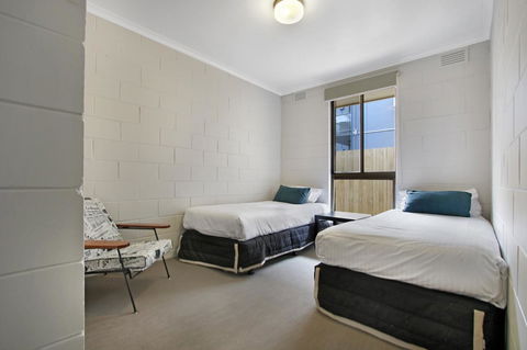 Hybiscus Waterfront Apartments - Surfers Paradise Gold Coast 21